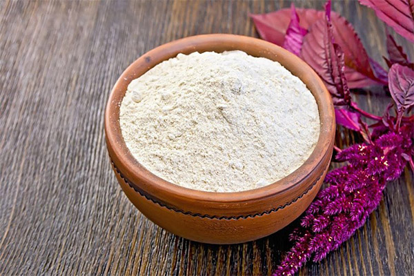 The benefits and harms of amaranth flour