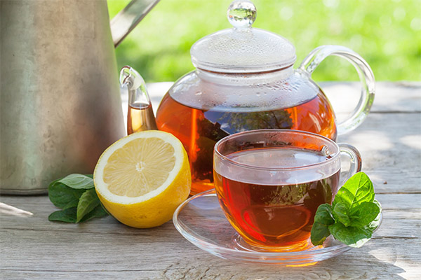 The benefits and harms of lemon tea